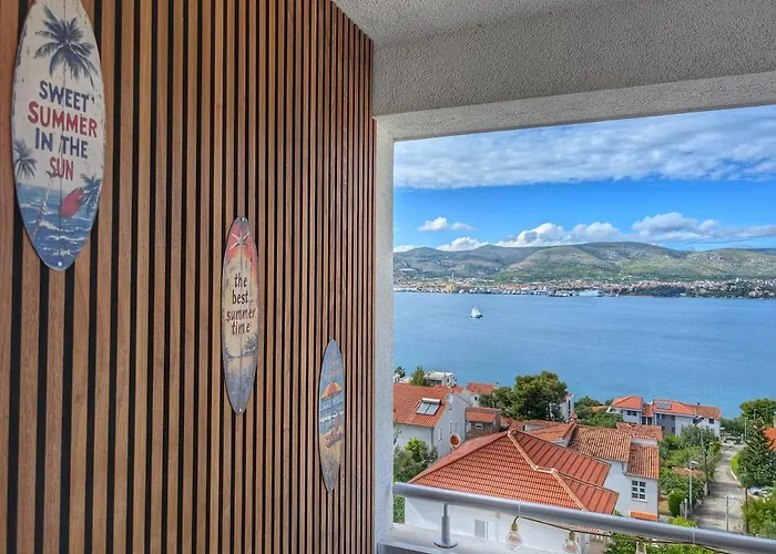 Leo Trogir