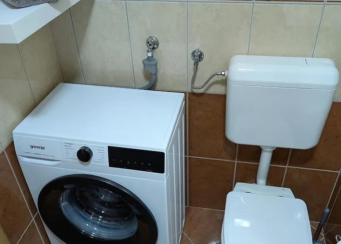 Διαμέρισμα Leo Τρογκίρ