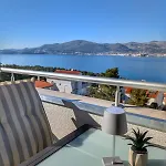 Leo Lägenhet Trogir
